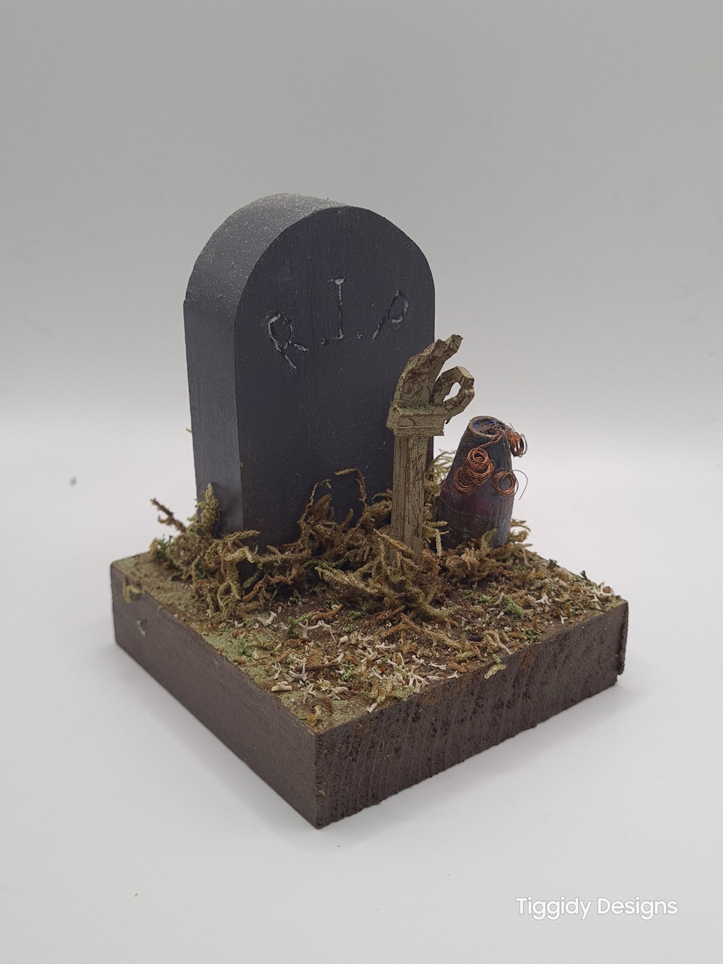 Undead High 5 - Handcrafted Wooden Matchstick Figures - Gifts, Ornaments and Decor By Tiggidy Designs