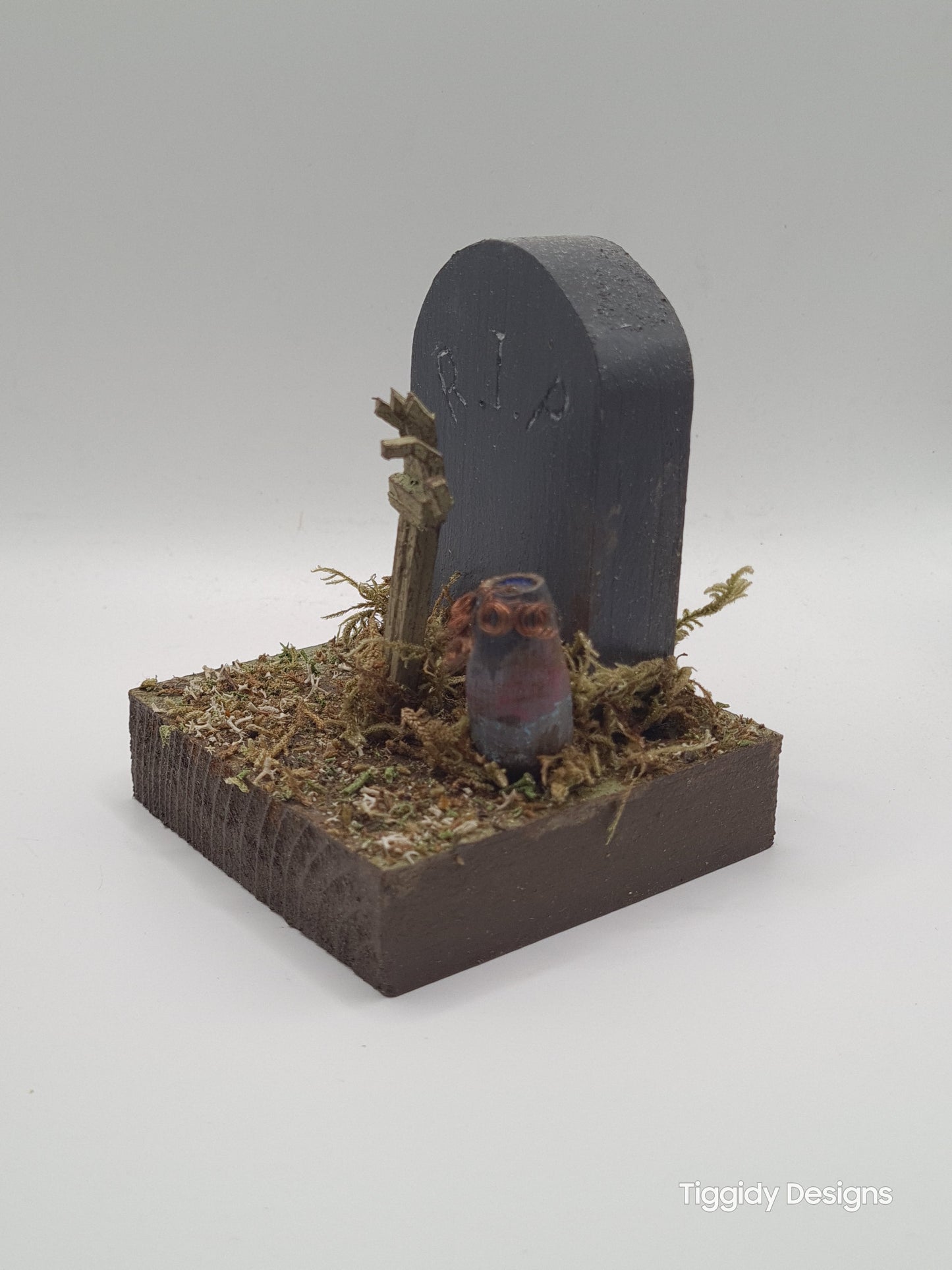 Undead High 5 - Handcrafted Wooden Matchstick Figures - Gifts, Ornaments and Decor By Tiggidy Designs