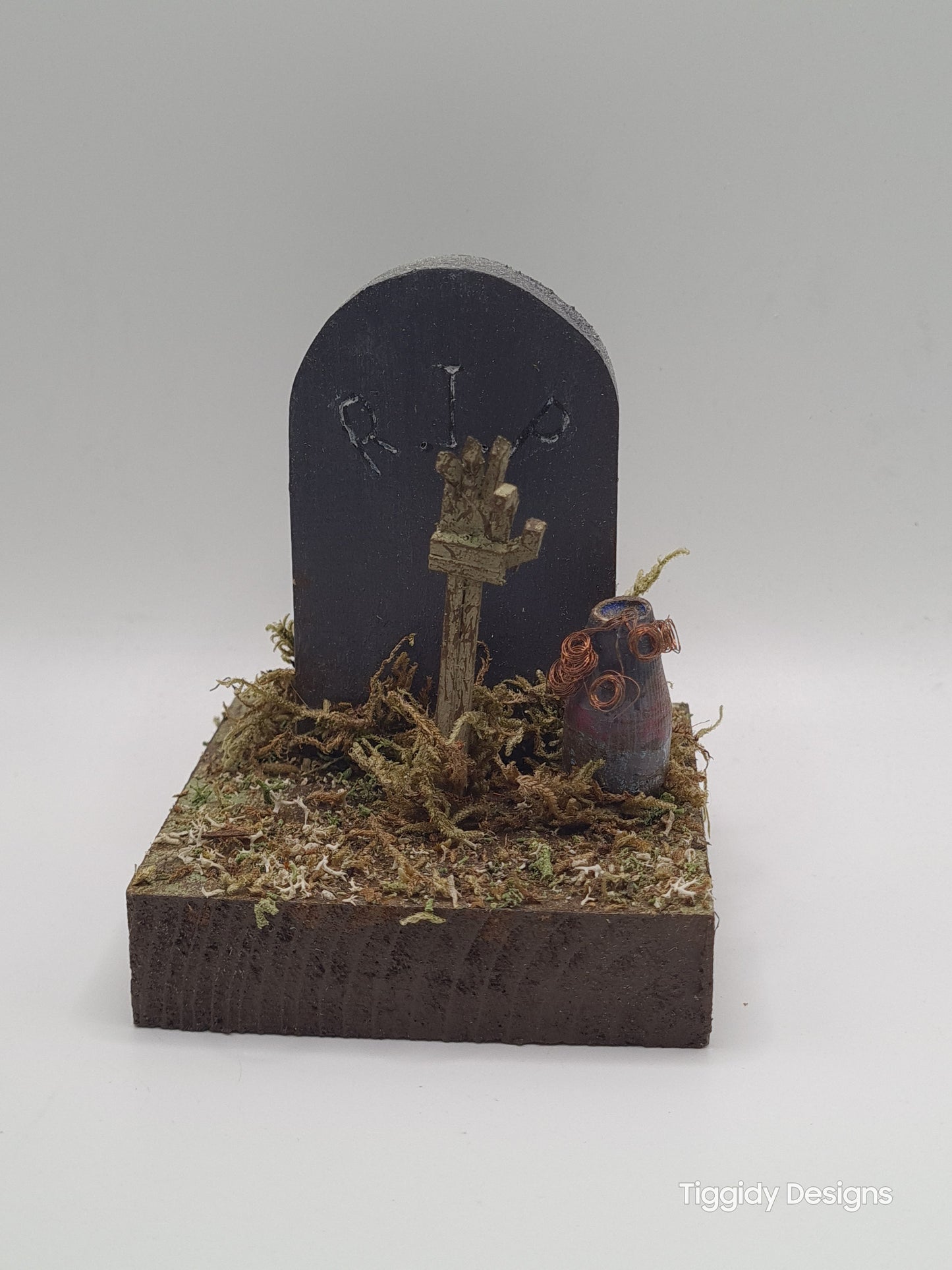 Undead High 5 - Handcrafted Wooden Matchstick Figures - Gifts, Ornaments and Decor By Tiggidy Designs