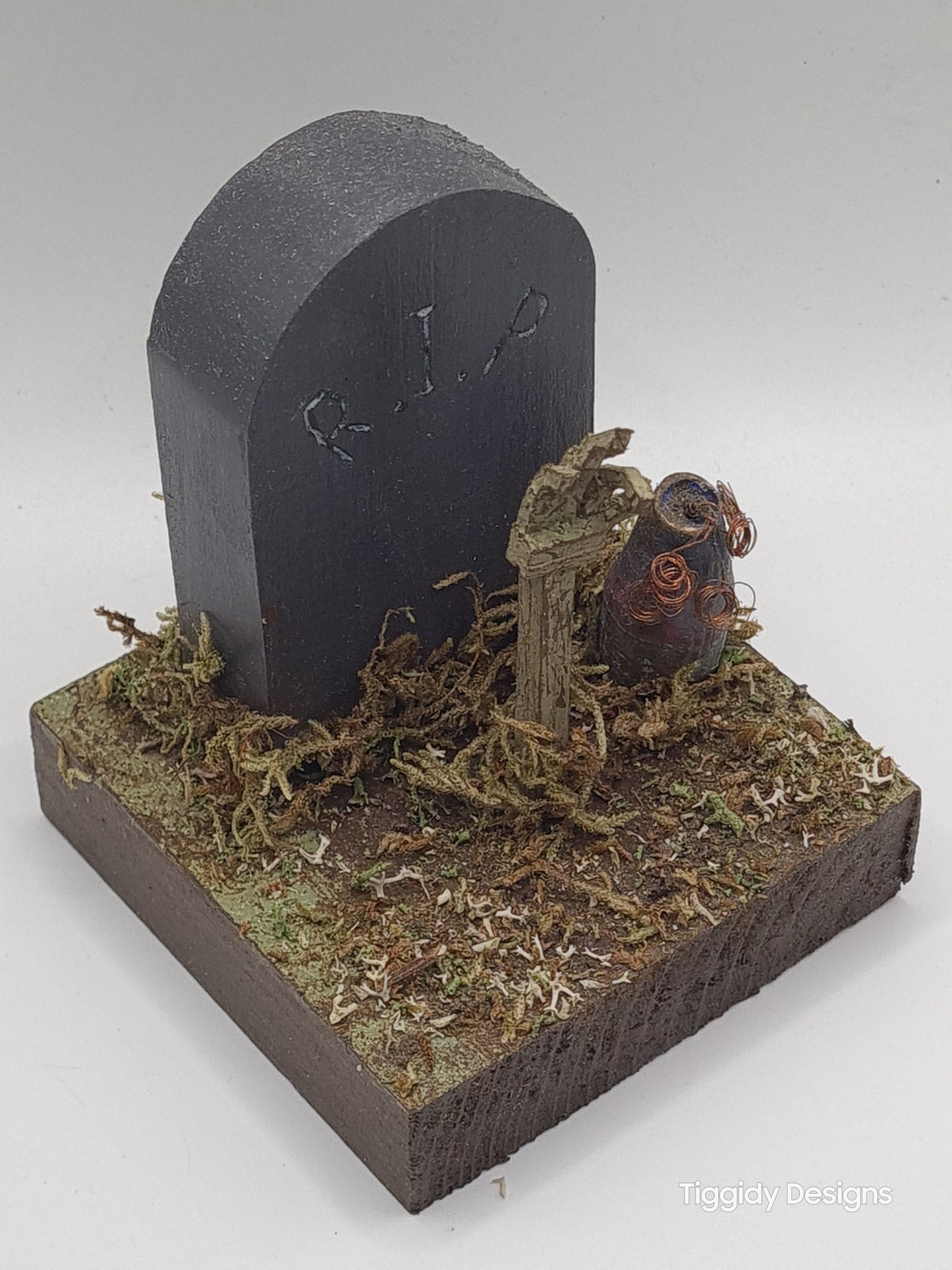 Undead High 5 - Handcrafted Wooden Matchstick Figures - Gifts, Ornaments and Decor By Tiggidy Designs